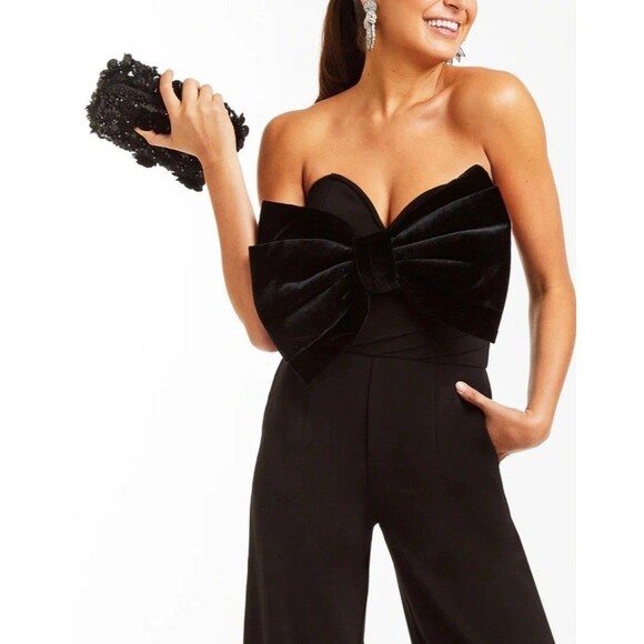 NWT Mestiza New York Jules Strapless Velvet Bow-Front Jumpsuit in Black Size 2 - Picture 4 of 8